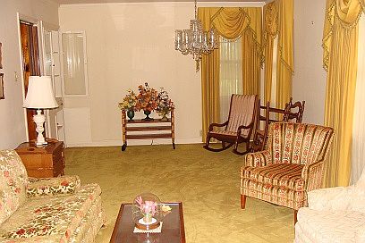 3rd image of 20 Hall Dr