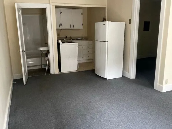 188 CLIFF, 188 Cliff St APT 4, Burlington, VT 05401