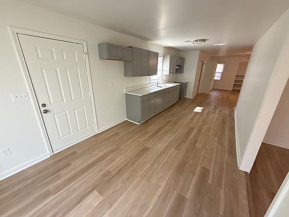 4th image of 1413 John Smith Ave