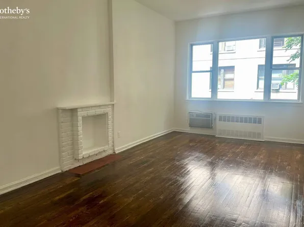 41 West 71st Street image 1 of 8