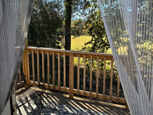 (undisclosed Address), Newport, TN 37821