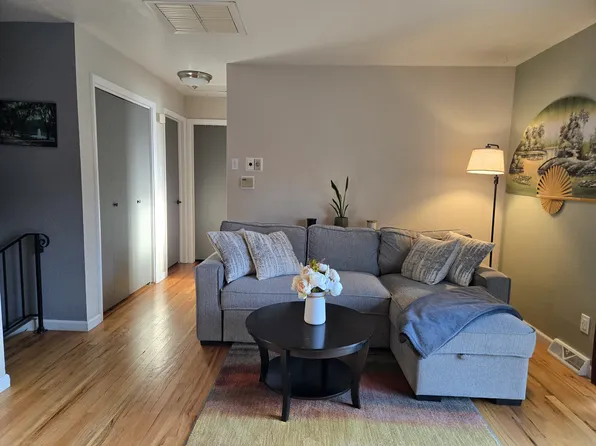 965 S Parfet Way, Lakewood, CO 80226