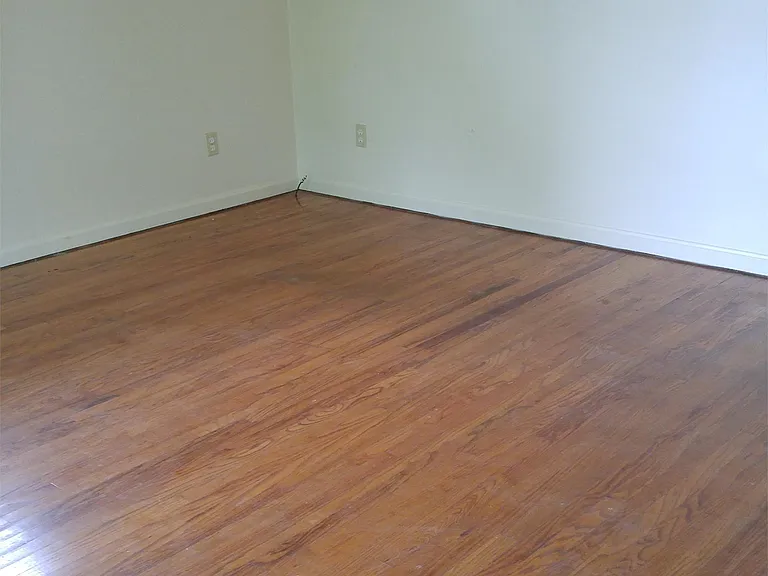 4811 Forest Ave — Photo 4