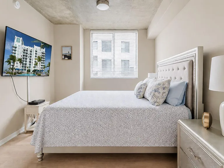 300 S Australian Ave #419 — Photo 8
