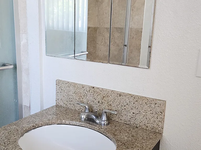 2230 E Ocean Blvd #4 — Photo 12