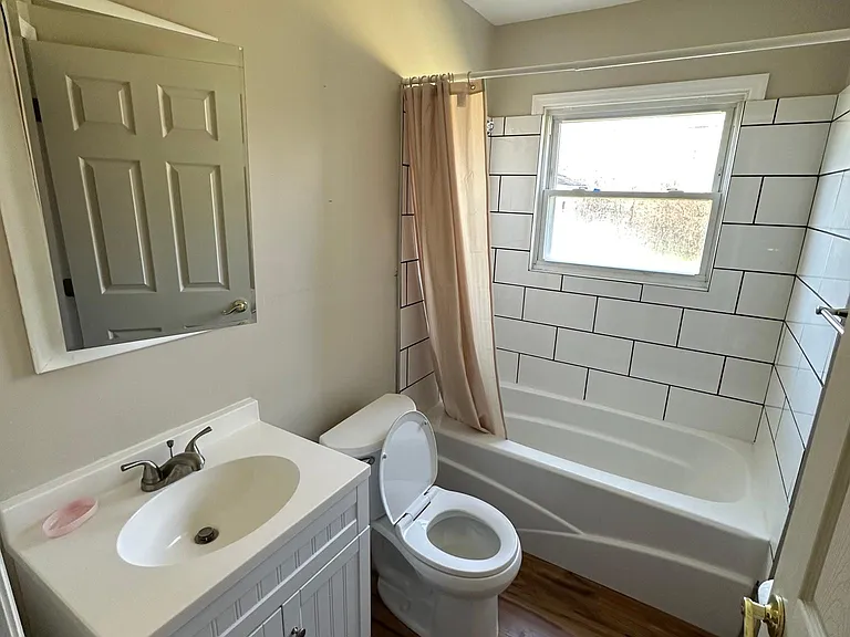 4441 Marlowe St — Photo 10