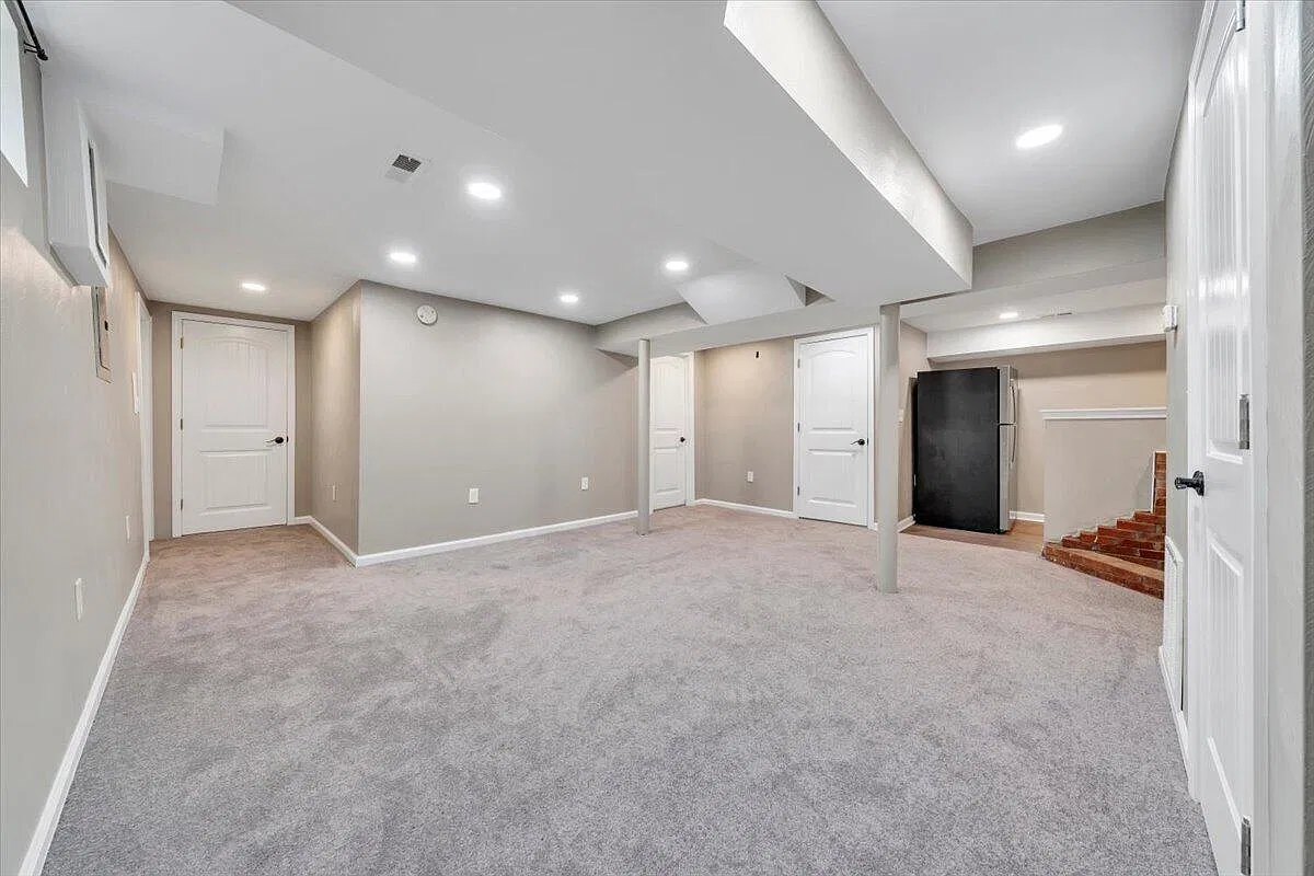 2 bed, 1.0 bath, 850 sqft, $1,300 — Photo 4