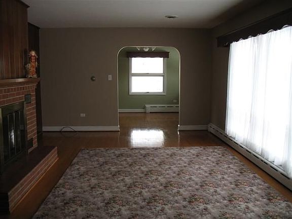 Huge Living room, gorgeous floors