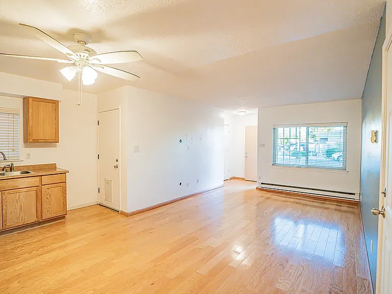 3317 Corona Dr NW — Photo 7