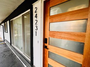 24231 Radclift St, Oak Park, MI 48237