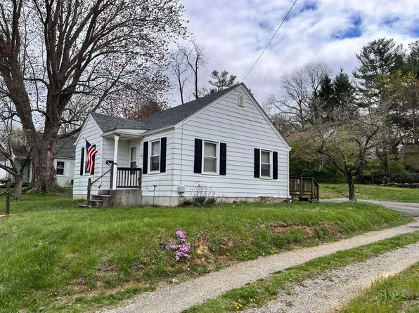 106 McDonald St, Blacksburg, VA 24060
