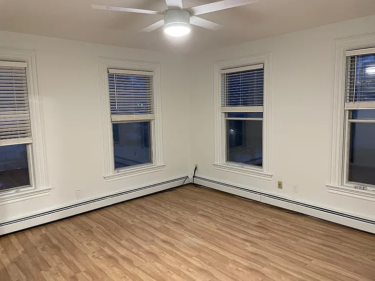 27 Summit St #2 — Photo 7