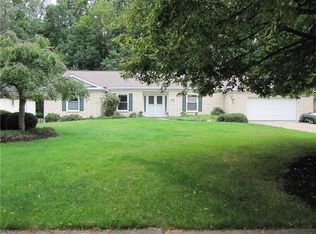 8100 Thornhurst Dr, North Royalton, OH 44133