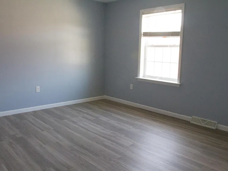 3900 Sheppard Dr — Photo 19