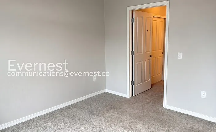 2133 Krisron Rd #E-105 — Photo 9