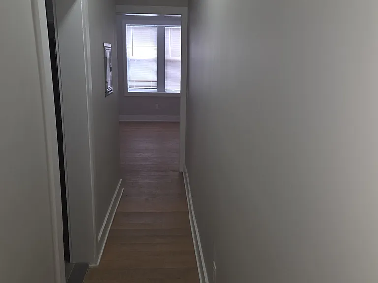 214 Duncan Ave #104 — Photo 2