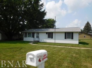 701 South Dr, Farmer City, IL