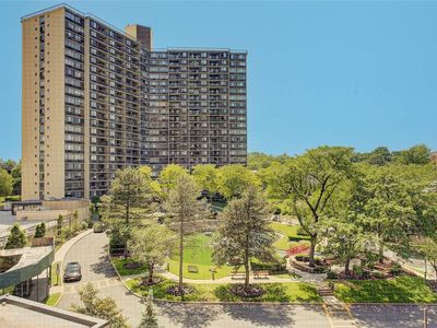 2 Bay Club Drive #9A, Flushing, NY, 11360