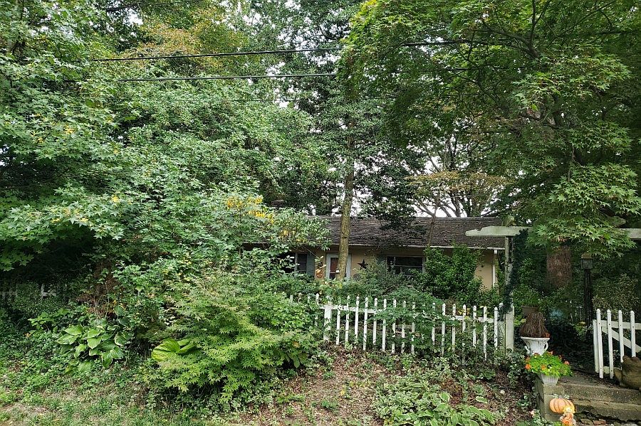 1st image of 24219 Beaver Dam Dr