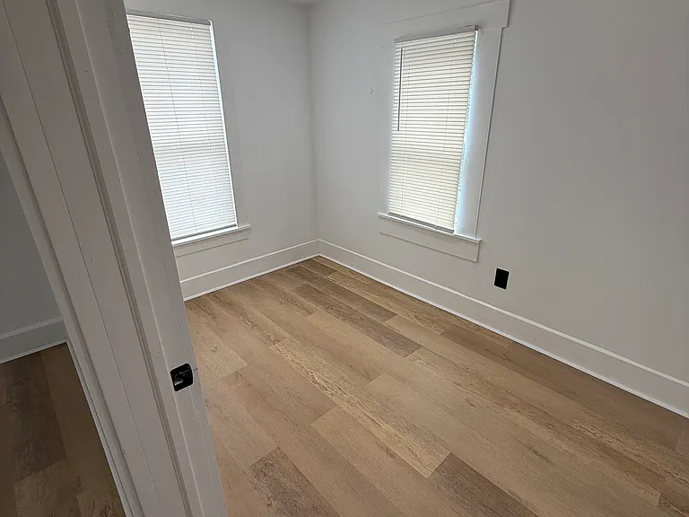 221 Charlotte St NW #2 — Photo 7