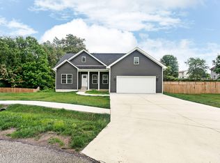116 Magnolia Ct, Vine Grove, KY 40175