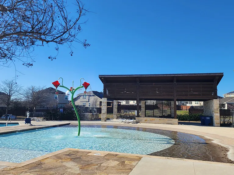 2875 Green Finch — Photo 17