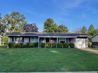 1315 Timber Run Dr, Saint Louis, MO 63146