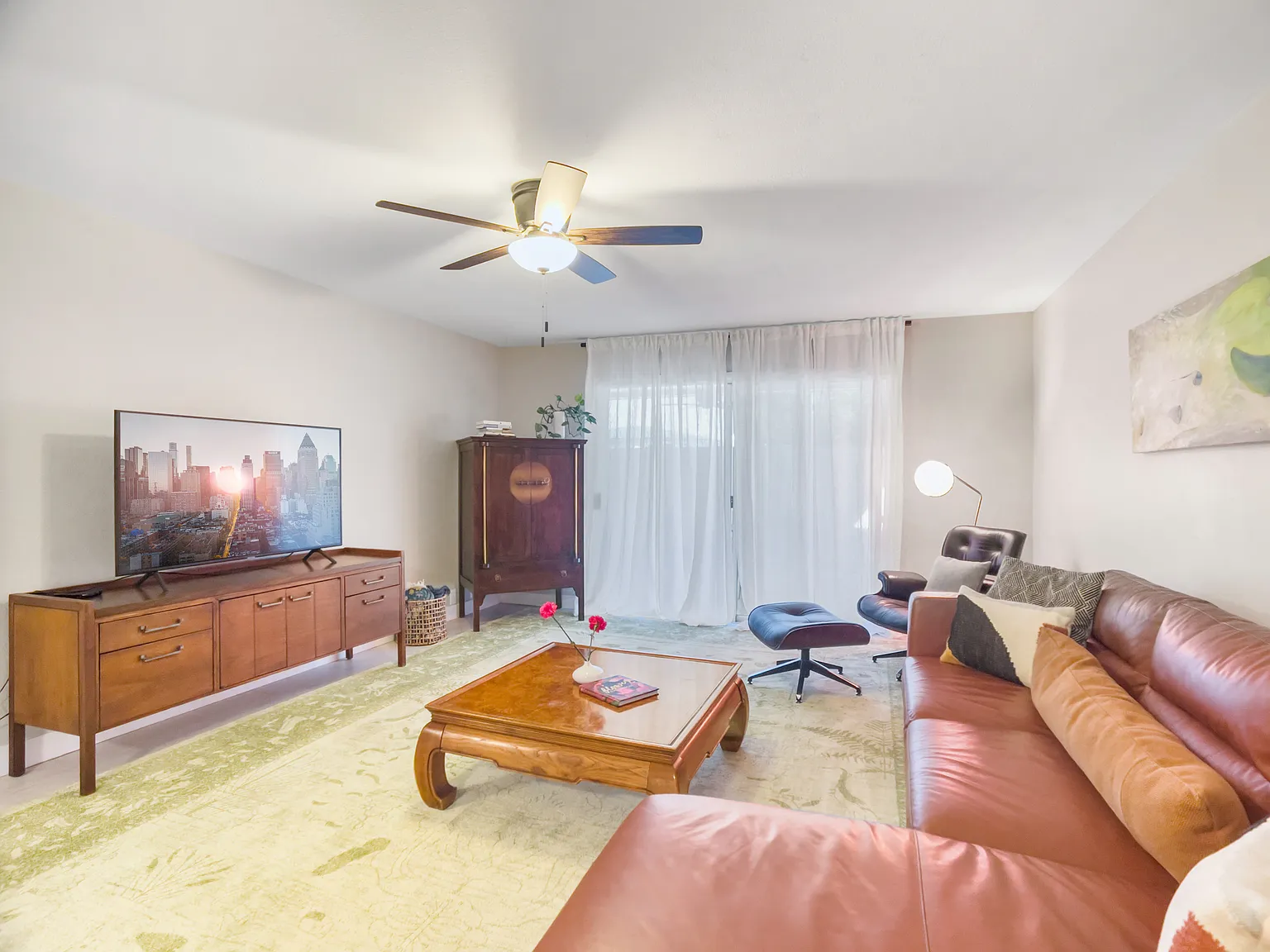 2 bed, 1465 sqft, $2,445 — Photo 1