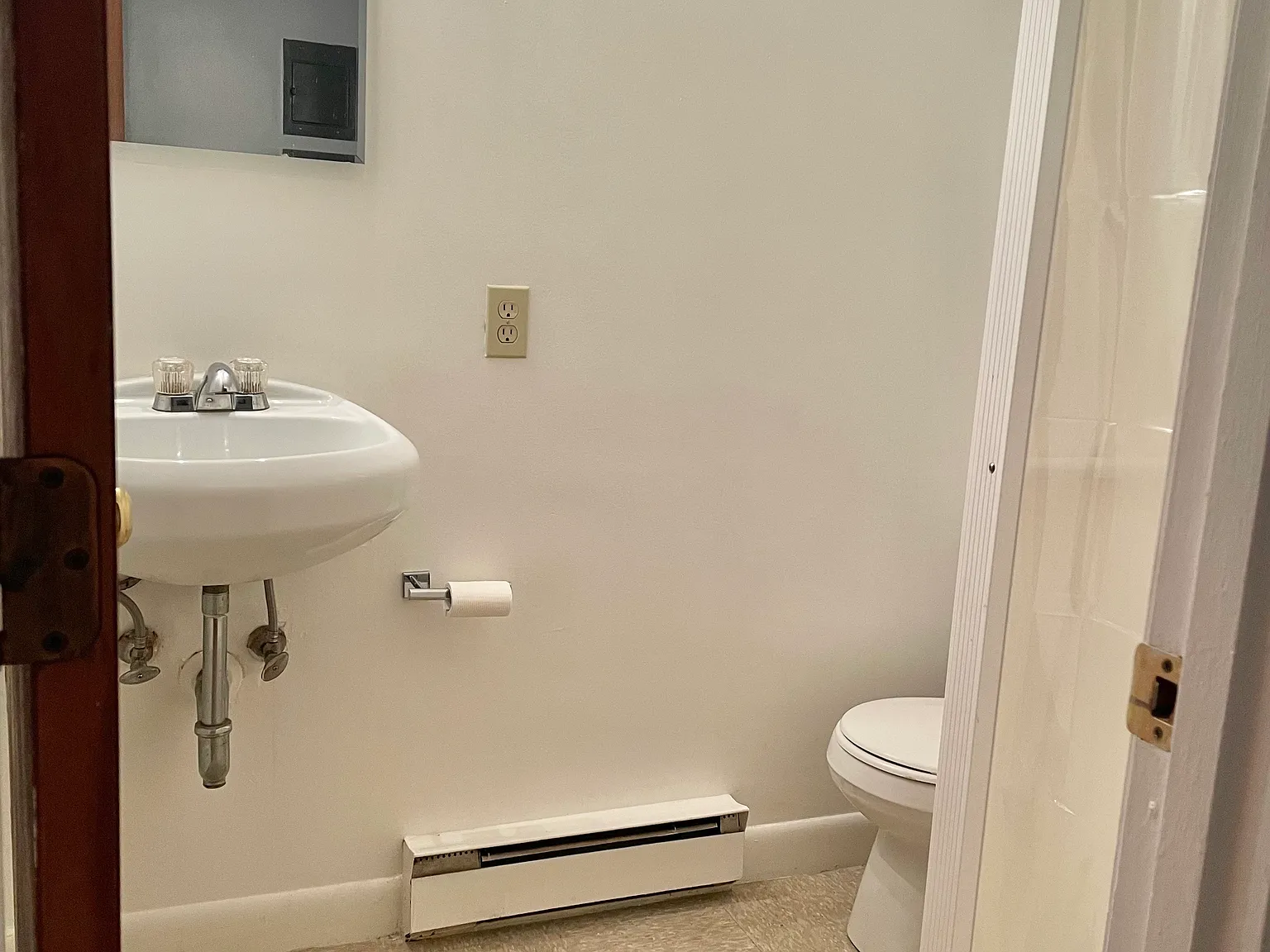Studio, $2,095 — Photo 4