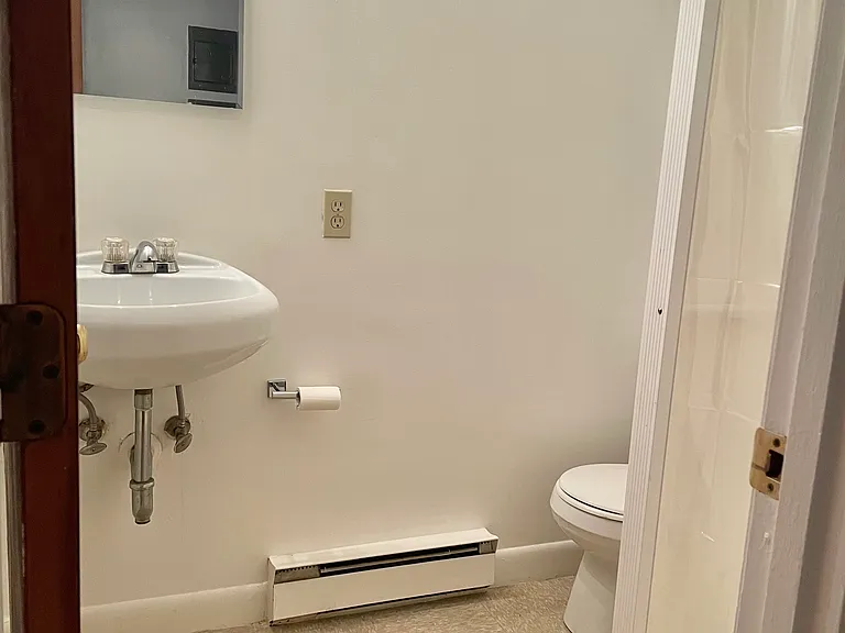 848 Beacon St #3 — Photo 4