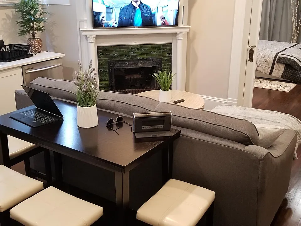 Unit 101 - 2 bedroom/1 bath