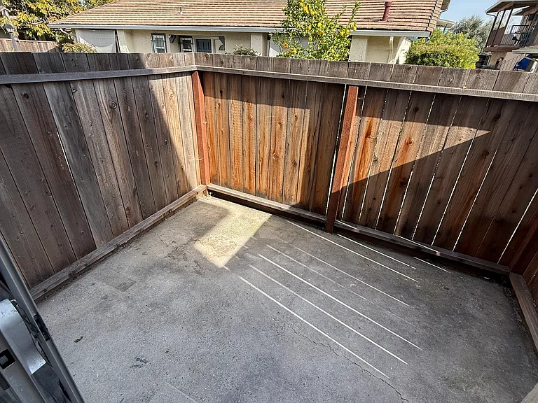 509 Granger Ter #0 — Photo 8