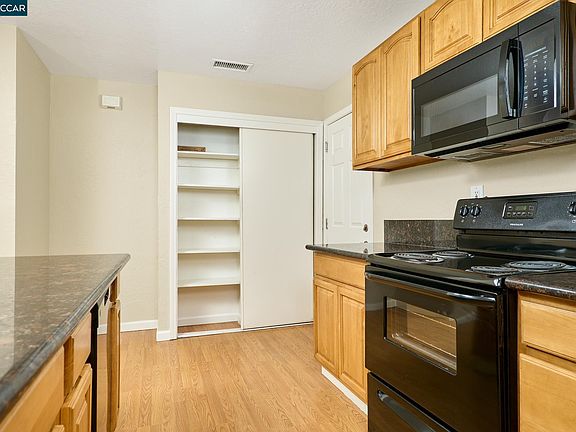 3rd image of 1500 Florin Rd