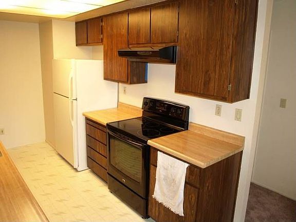 New range & hood