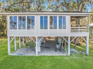 1090 Goldfinch Loop NE, Townsend, GA 31331