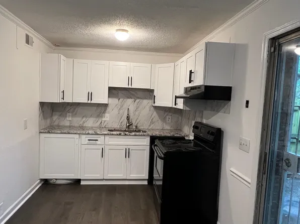 3843 Parklane Dr, Clarkston, GA 30021