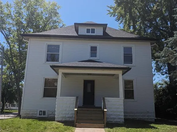 220 E Main St, Greenville, IL 62246