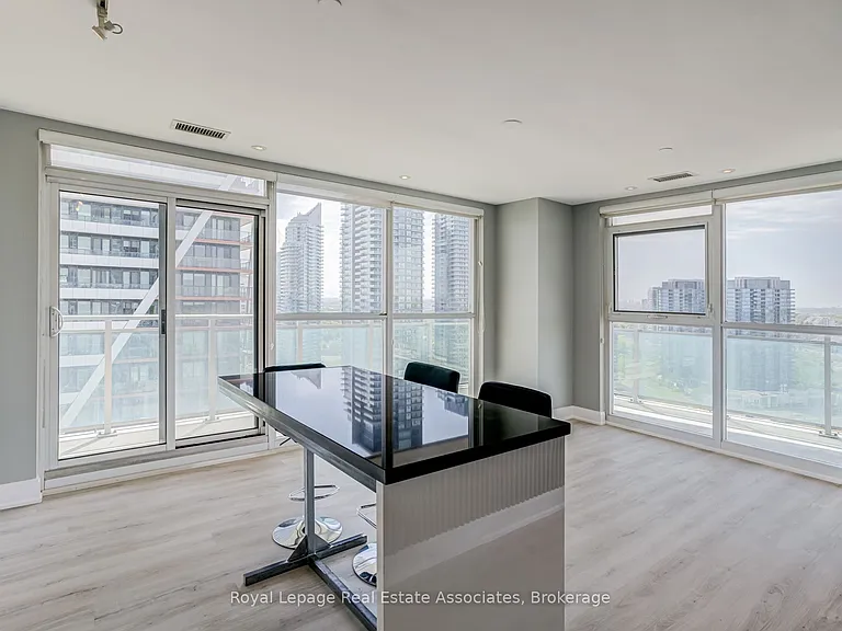 33 Shore Breeze Dr #2303 — Photo 6