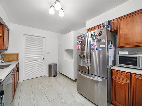 5th image of 1265 Ranchview Ct #0