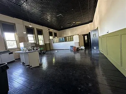 155 Midland Ave — Photo 4