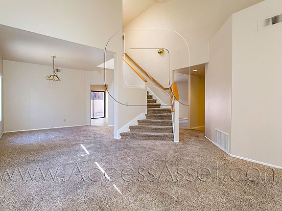 5th image of 2959 Hampshire Cir
