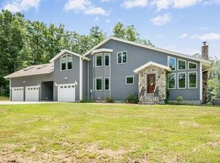 43 Coughlin Rd, Oxford, MA 01540