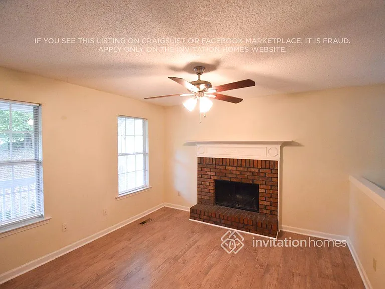 42 Westin Dr — Photo 2