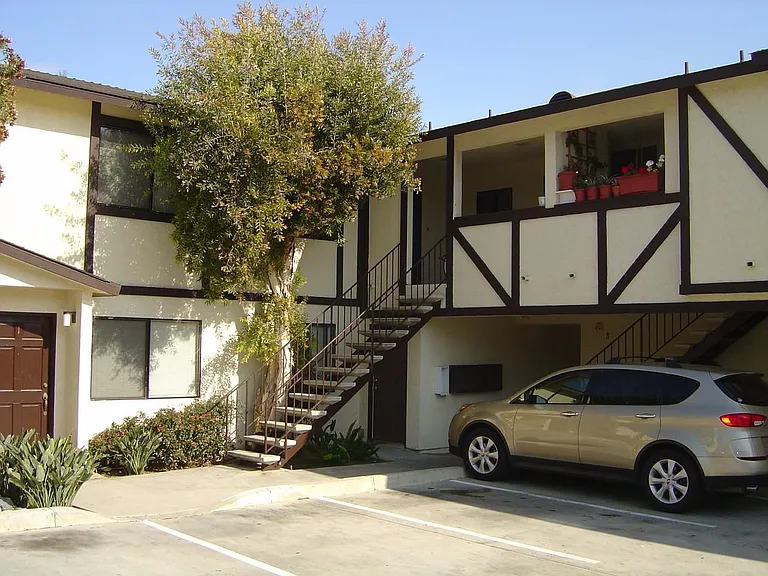 2240 Garnet Ave #1 — Photo 27