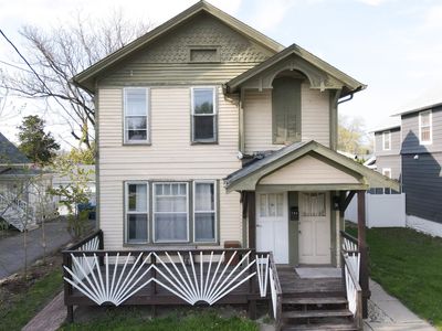 764 E New York St, Aurora, IL, 60505