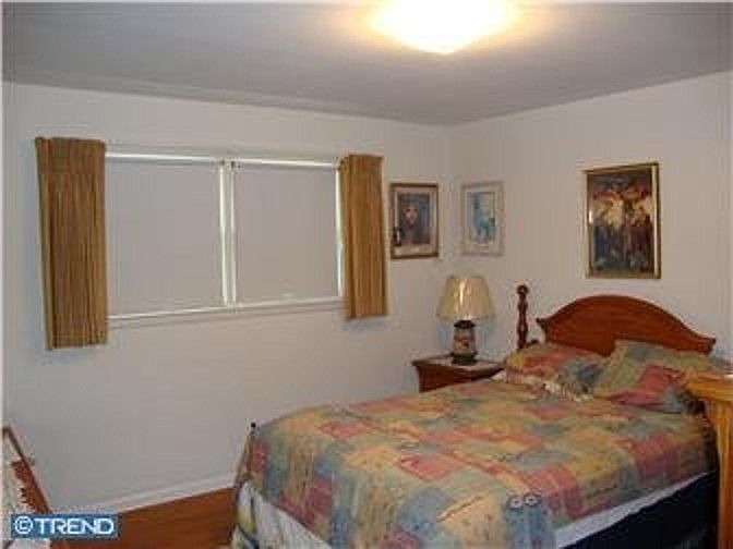 2nd image of 61 E Reamer Ave