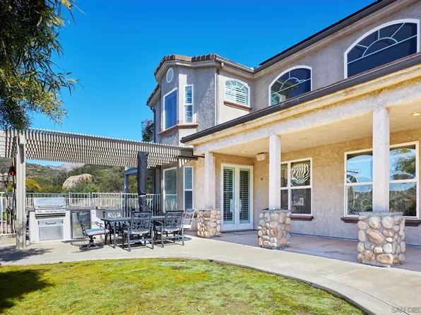 9898 Bridon Rd, El Cajon, CA 92021