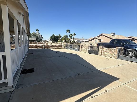 2nd image of 11440 S Bonnie Ave