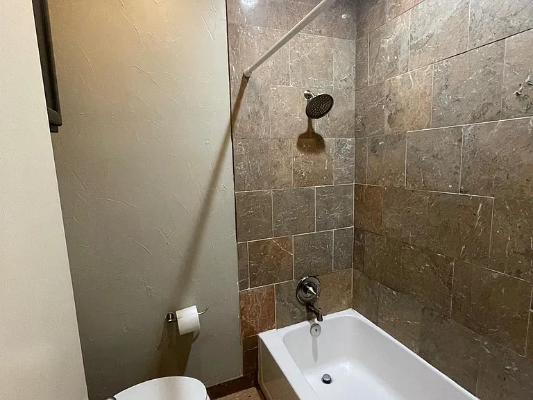 1908 San Antonio St #212 — Photo 9
