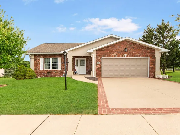 5430 W Flagstone Dr, Peoria, IL 61615